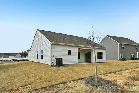103 Tradesmen Trail Troutman NC 28166