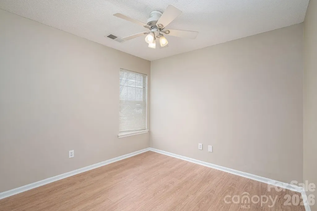 2816 Robyns Glen Drive Charlotte NC 28269
