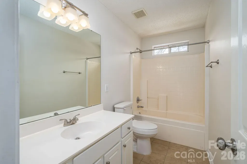2816 Robyns Glen Drive Charlotte NC 28269