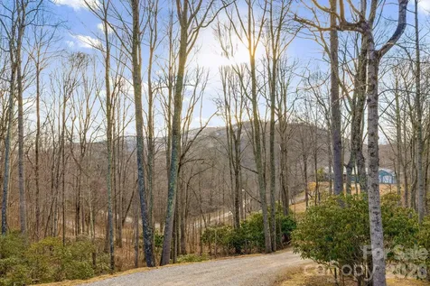 170 Wonderwood Lane Clyde NC 28721