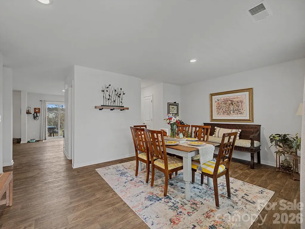 1718 Gaston Mountain Drive Dallas NC 28034