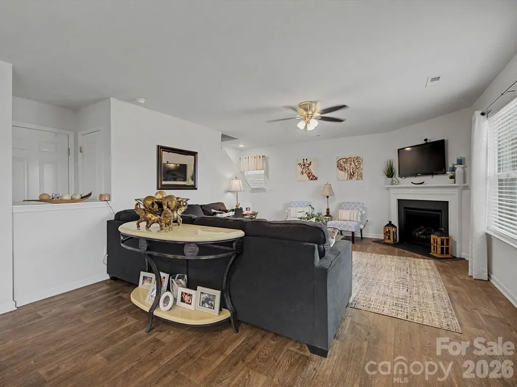 1718 Gaston Mountain Drive Dallas NC 28034