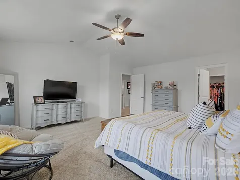 1718 Gaston Mountain Drive Dallas NC 28034