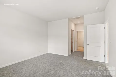 471 Dazzle Loop Newton NC 28658