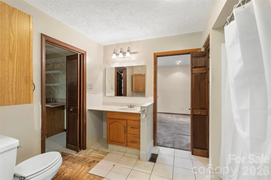 1842 Rock Springs Circle Denver NC 28037