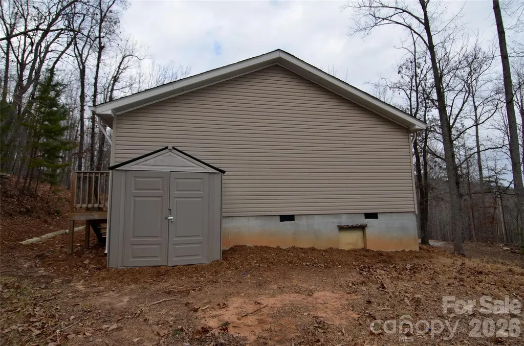73 Walton Place Drive Nebo NC 28761