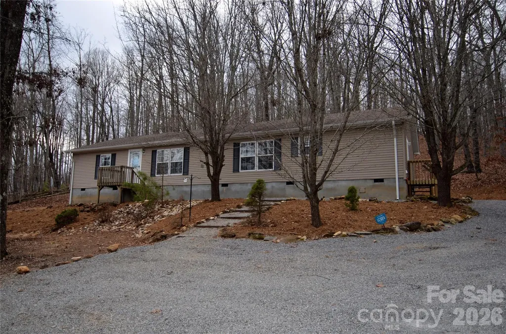 73 Walton Place Drive Nebo NC 28761
