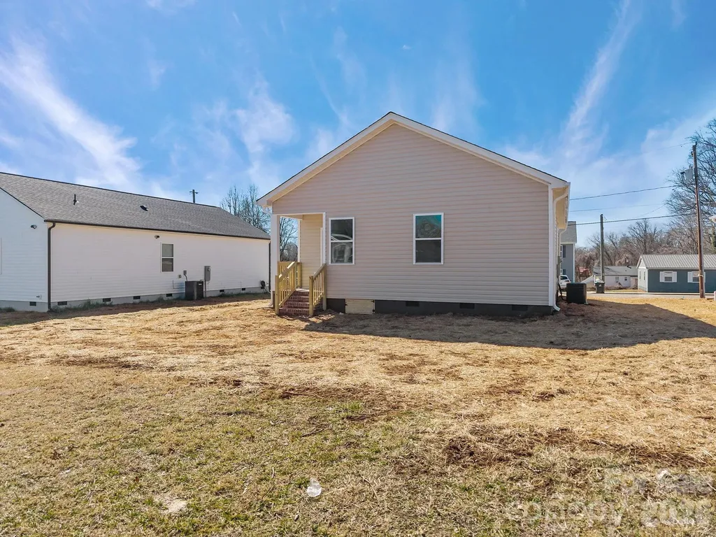 111 E Earnhardt Street Salisbury NC 28144