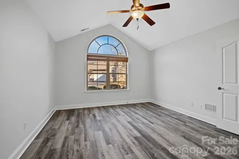 6 Mountain Meadow Circle Weaverville NC 28787