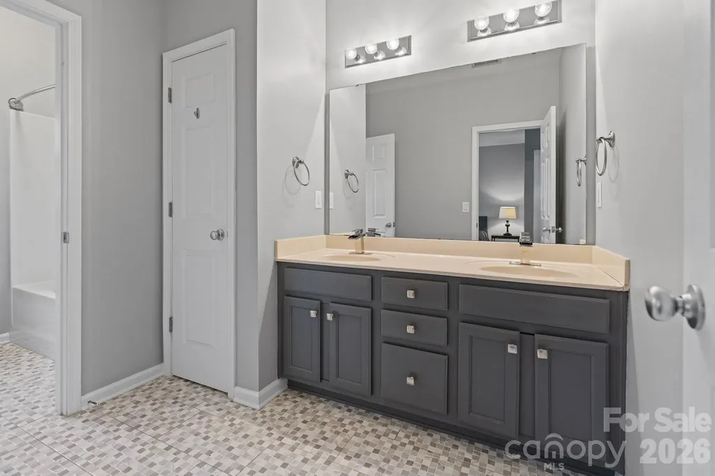 3623 Warp Street Charlotte NC 28205