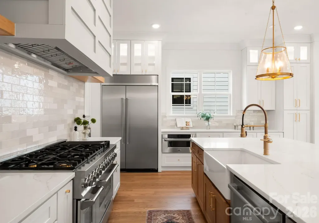 4349 Castleton Road Charlotte NC 28211