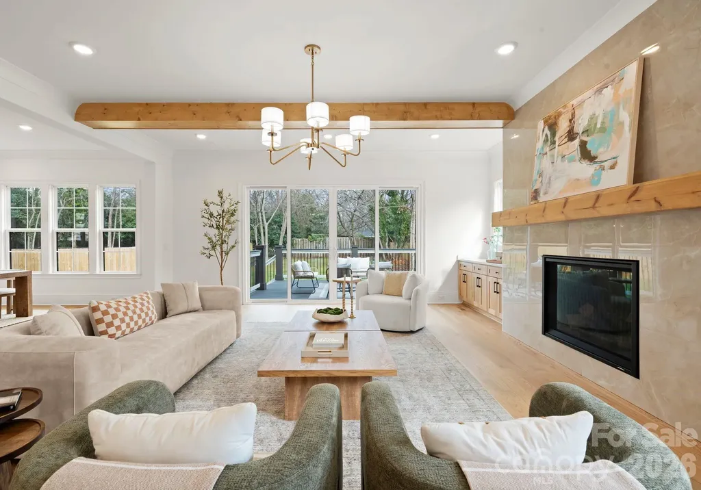 4349 Castleton Road Charlotte NC 28211