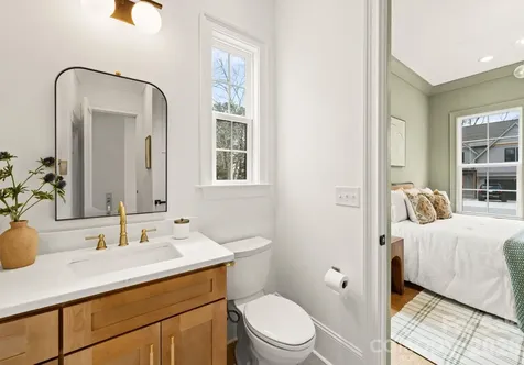 4349 Castleton Road Charlotte NC 28211