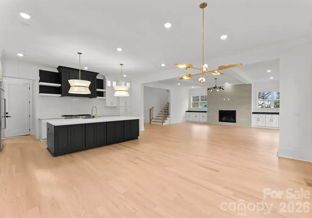 4345 Castleton Road Charlotte NC 28211