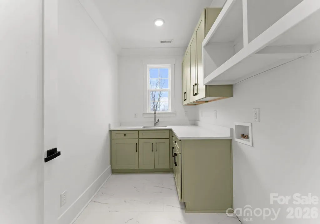 4345 Castleton Road Charlotte NC 28211