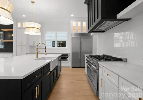 4345 Castleton Road Charlotte NC 28211