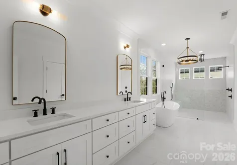 4345 Castleton Road Charlotte NC 28211