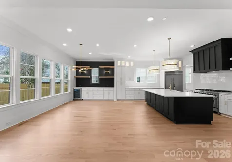 4345 Castleton Road Charlotte NC 28211