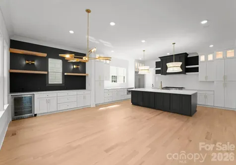 4345 Castleton Road Charlotte NC 28211