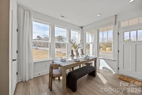 5012 Asher James Lane Charlotte NC 28262