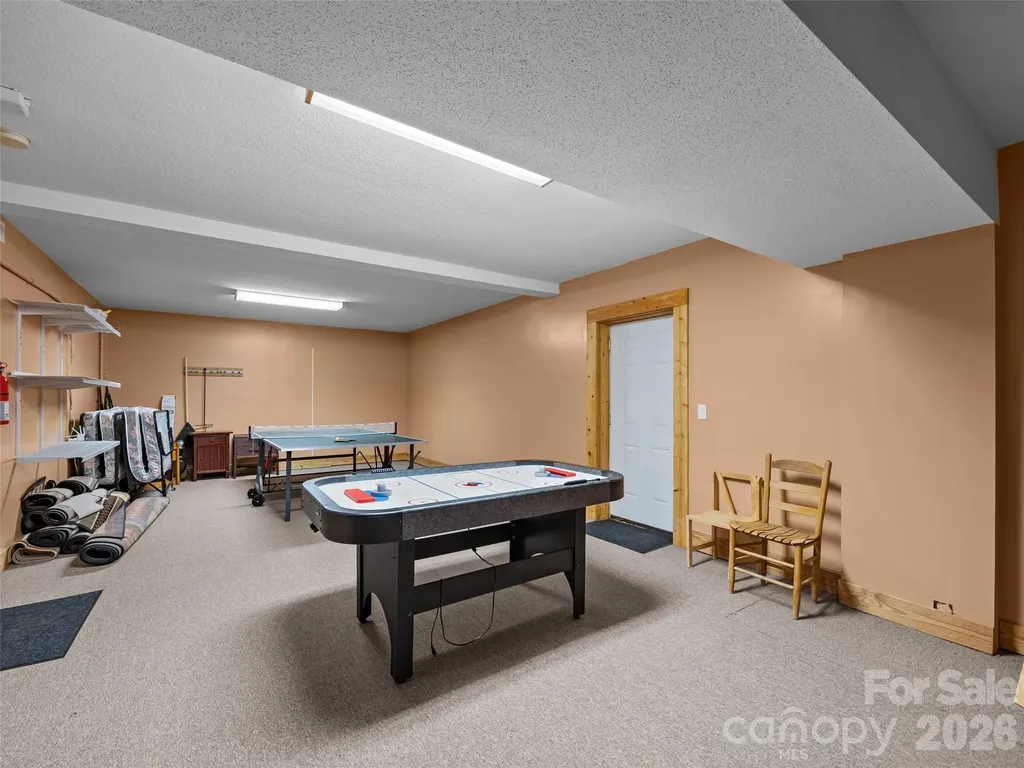 134 Mcdaniel Court Lake Lure NC 28746