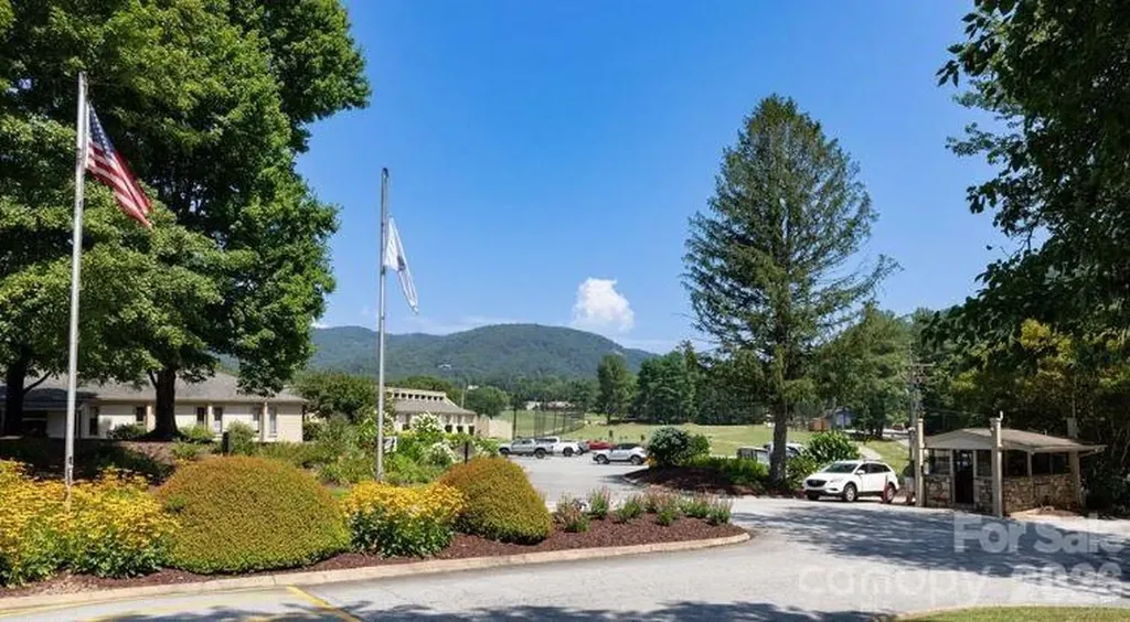 134 Mcdaniel Court Lake Lure NC 28746