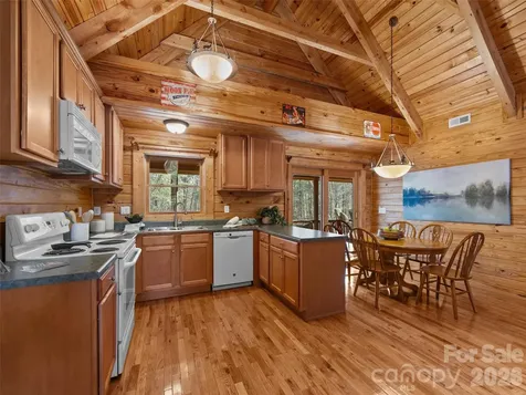 134 Mcdaniel Court Lake Lure NC 28746