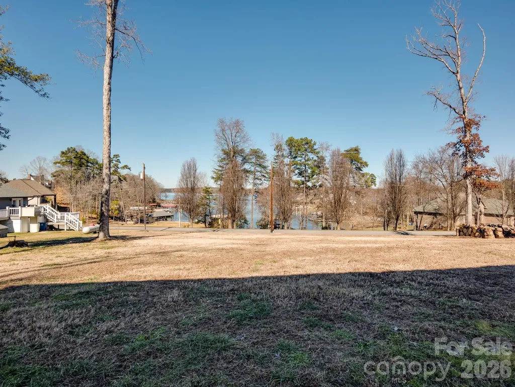 9464 Riviera Drive Sherrills Ford NC 28673