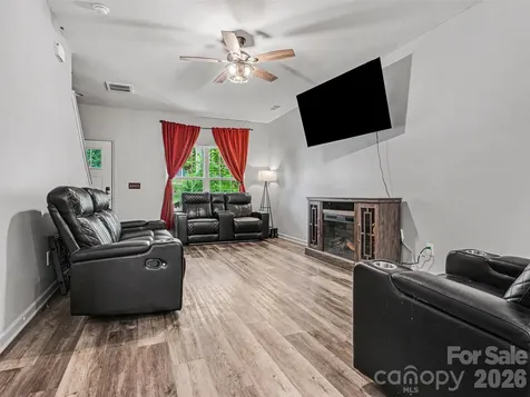 313 Bell Street Mount Holly NC 28120