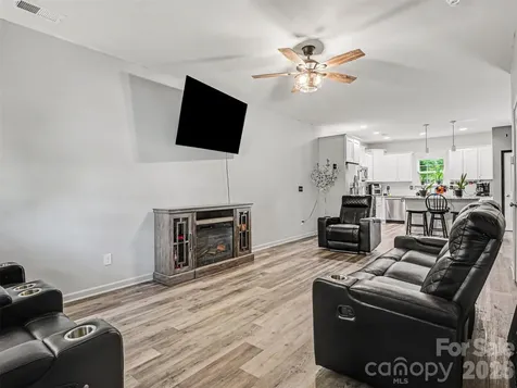 313 Bell Street Mount Holly NC 28120