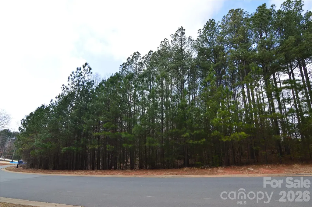 5016 Hermitage Court Belmont NC 28012
