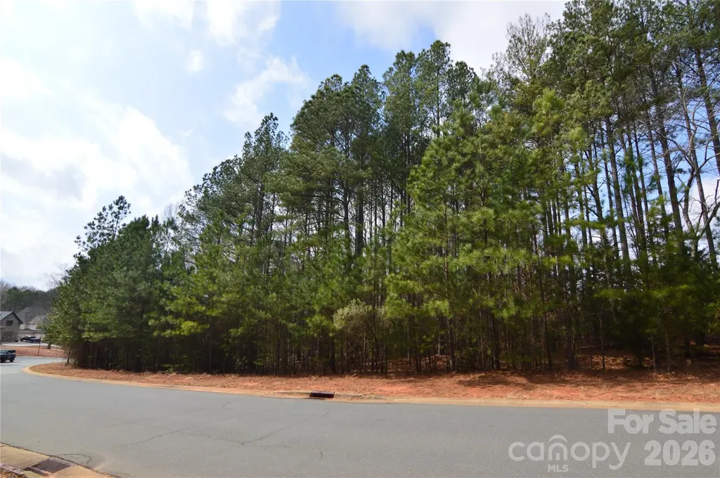 5016 Hermitage Court Belmont NC 28012
