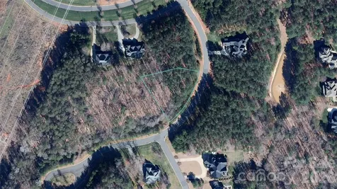 5016 Hermitage Court Belmont NC 28012