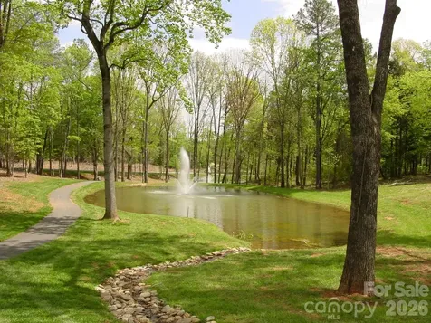5016 Hermitage Court Belmont NC 28012