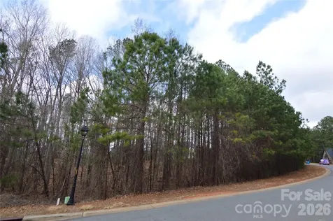 5016 Hermitage Court Belmont NC 28012