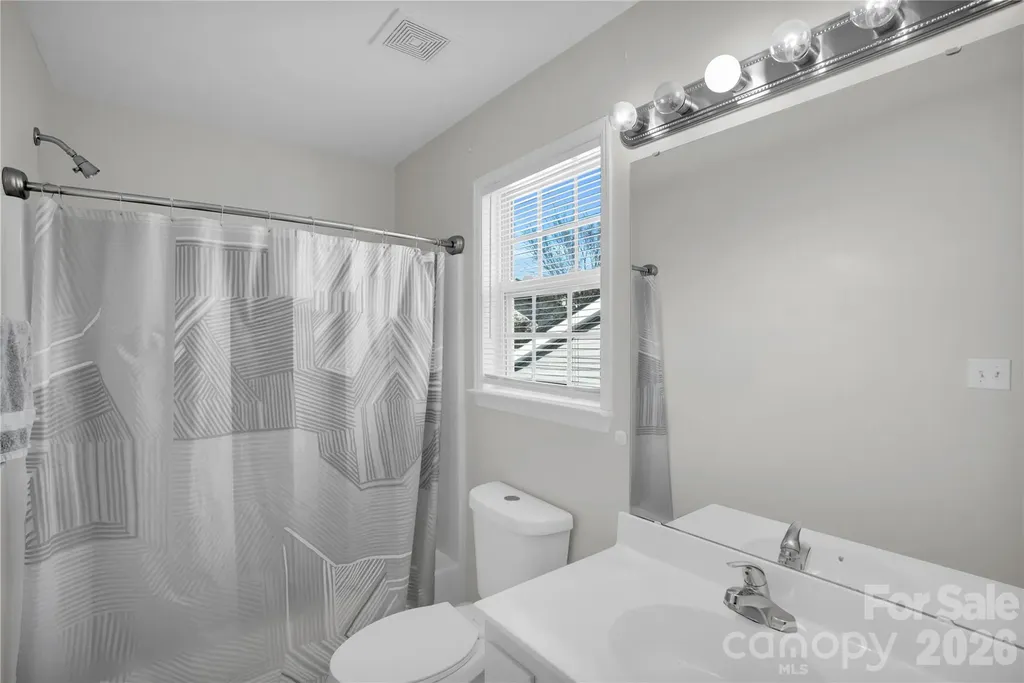 5815 Waverly Lynn Lane Charlotte NC 28269