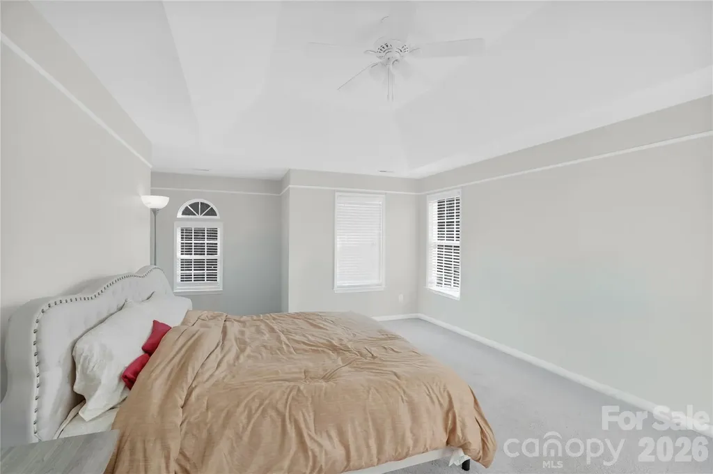 5815 Waverly Lynn Lane Charlotte NC 28269