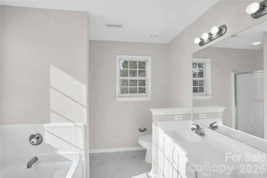 5815 Waverly Lynn Lane Charlotte NC 28269