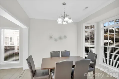 5815 Waverly Lynn Lane Charlotte NC 28269