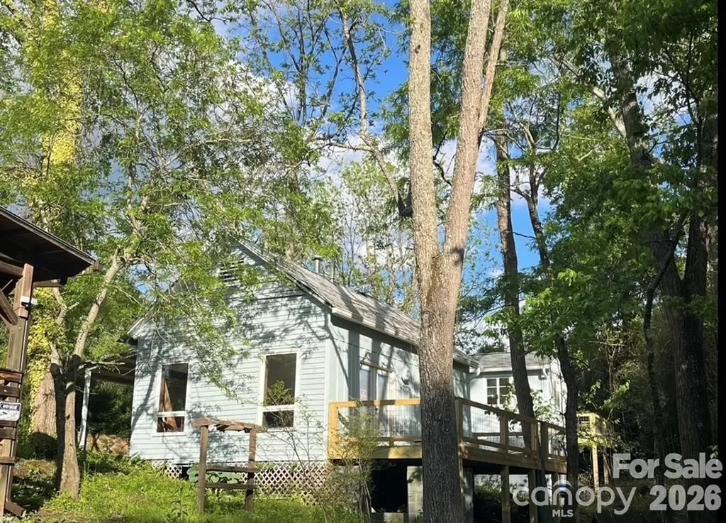 9 & 1 Old Mill Lane Weaverville NC 28787