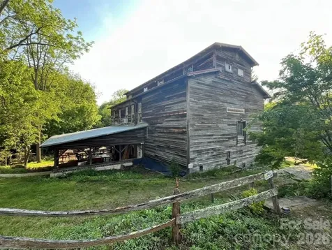 9 & 1 Old Mill Lane Weaverville NC 28787