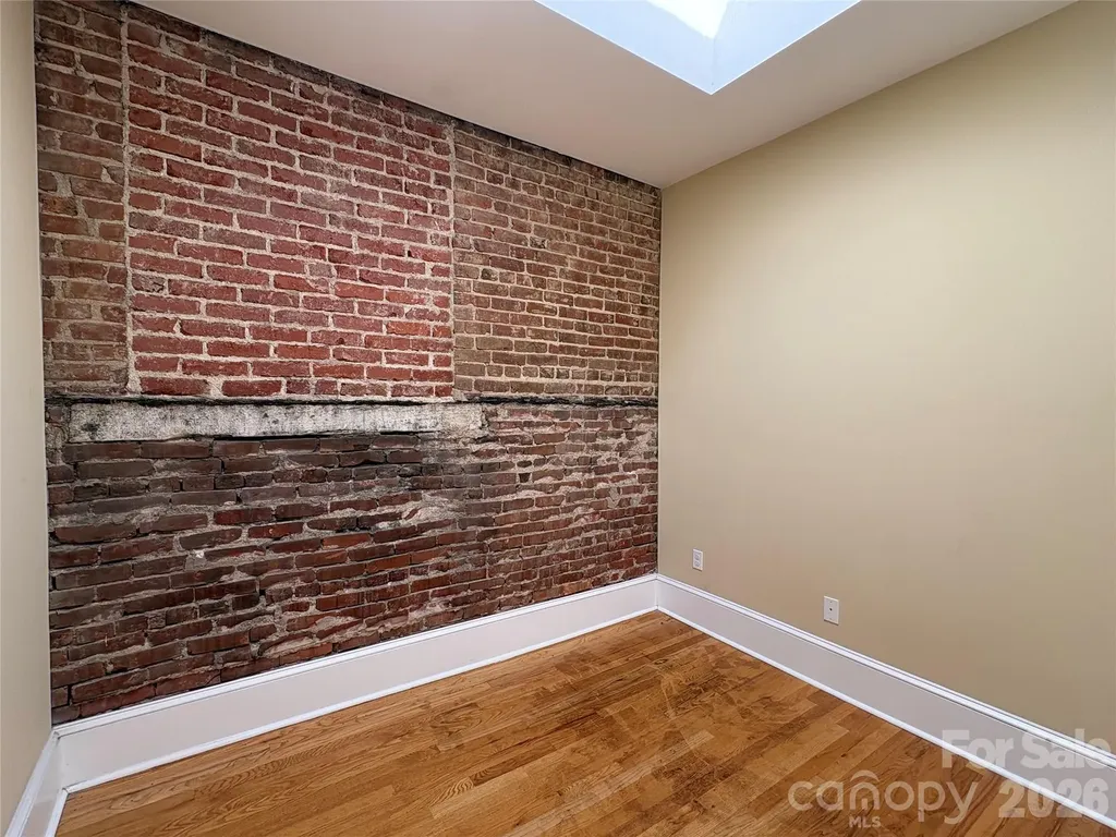 501 N Main Street Hendersonville NC 28792