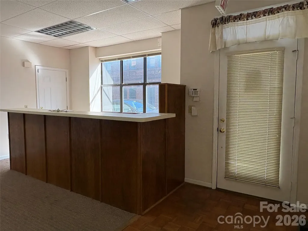 501 N Main Street Hendersonville NC 28792