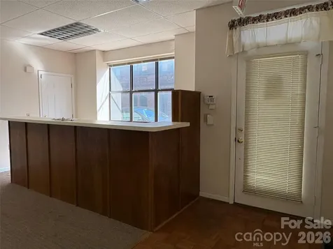 501 N Main Street Hendersonville NC 28792
