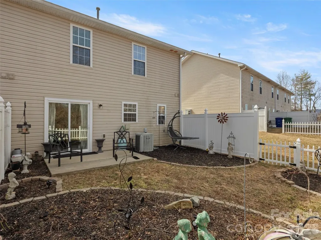 99 Sunny Meadows Boulevard Arden NC 28704