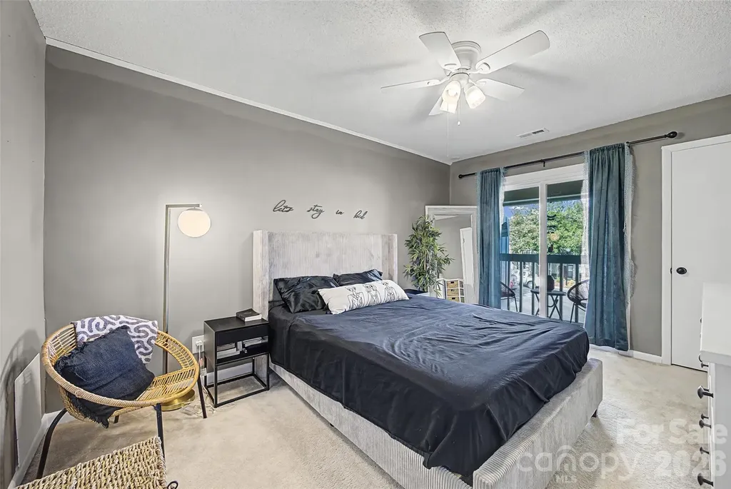 7911 Charter Oak Lane Charlotte NC 28226