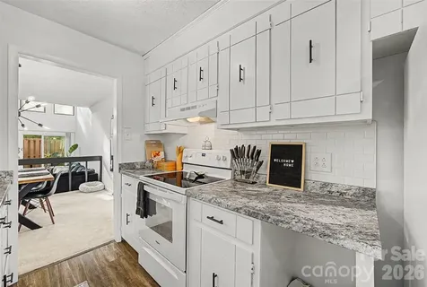7911 Charter Oak Lane Charlotte NC 28226