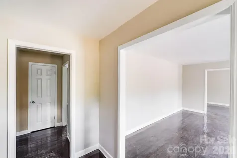8337 Reedy Creek Road Charlotte NC 28215