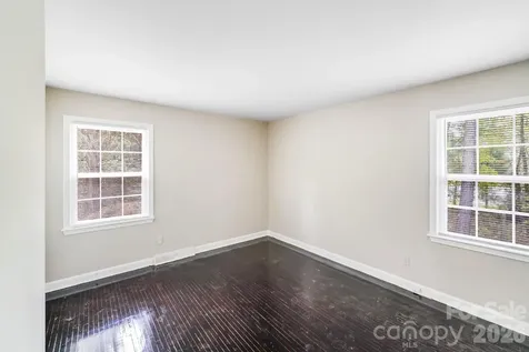 8337 Reedy Creek Road Charlotte NC 28215