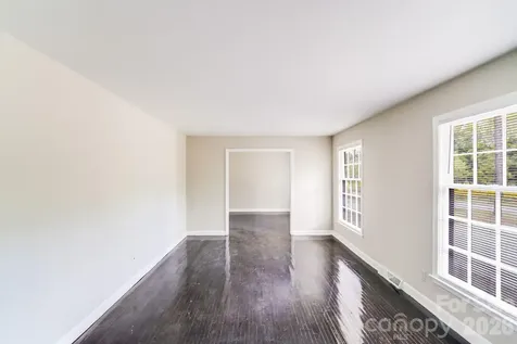 8337 Reedy Creek Road Charlotte NC 28215